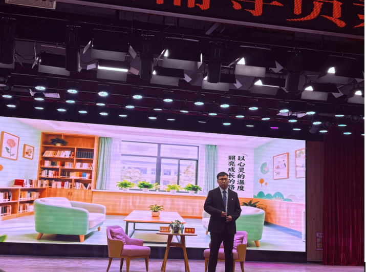 我院李文明老师在英国365集团第八届辅导员素质能力大赛中 荣获三等奖